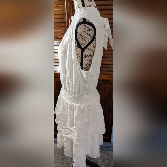 NEW WT,, Laundry Tiered Ruffle Dress - Picture 7 of 16